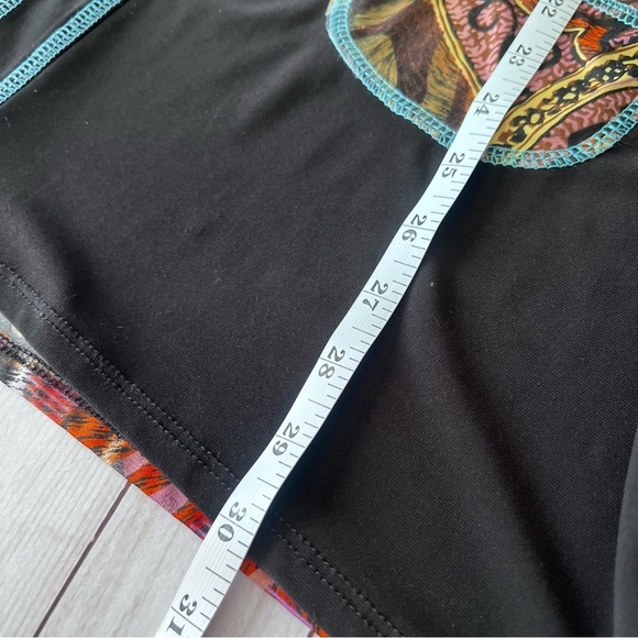 Frank Lyman Handkerchief Hem Multicolored Top Short Sleeve Top size 12 - Picture 16 of 16